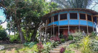 Rustic Cabin In Costa Rica