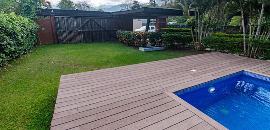 3 Bedroom Wooden Home For Sale in Uvita