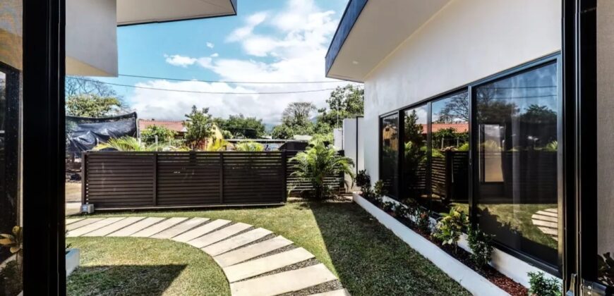 Modern Home In Bahia Ballena