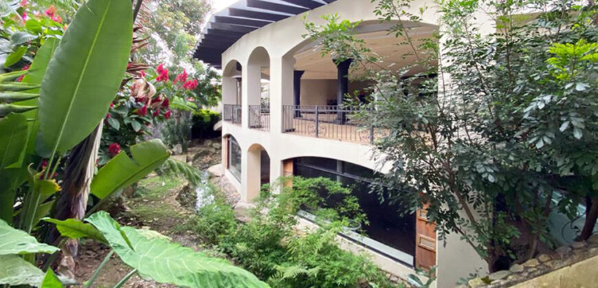 Hotel in Escazu