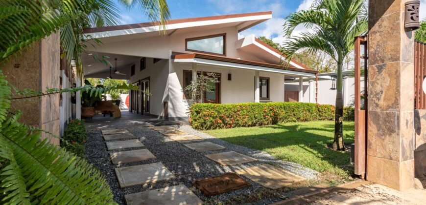 Protected: Luxury Home Uvita