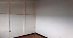 202m2 University Building in Barrio La Granja Sale-