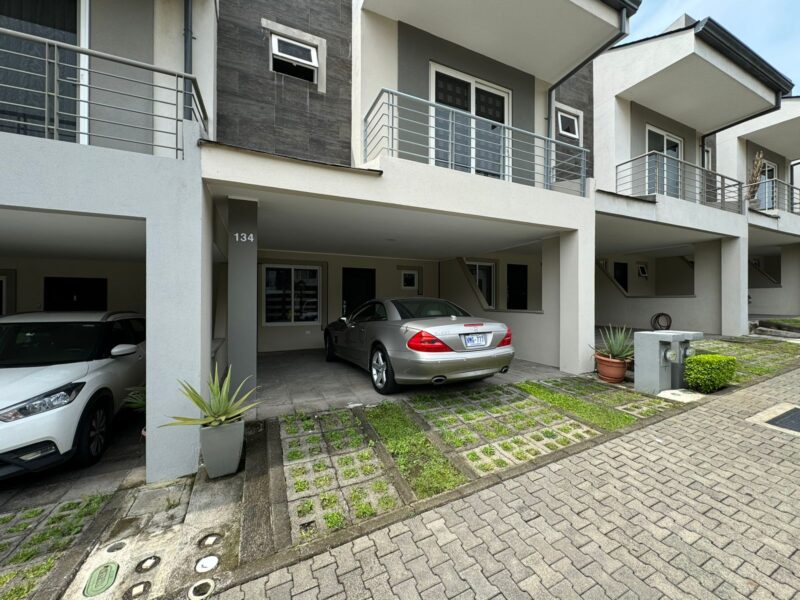 Condo in Guachipelin Escazu