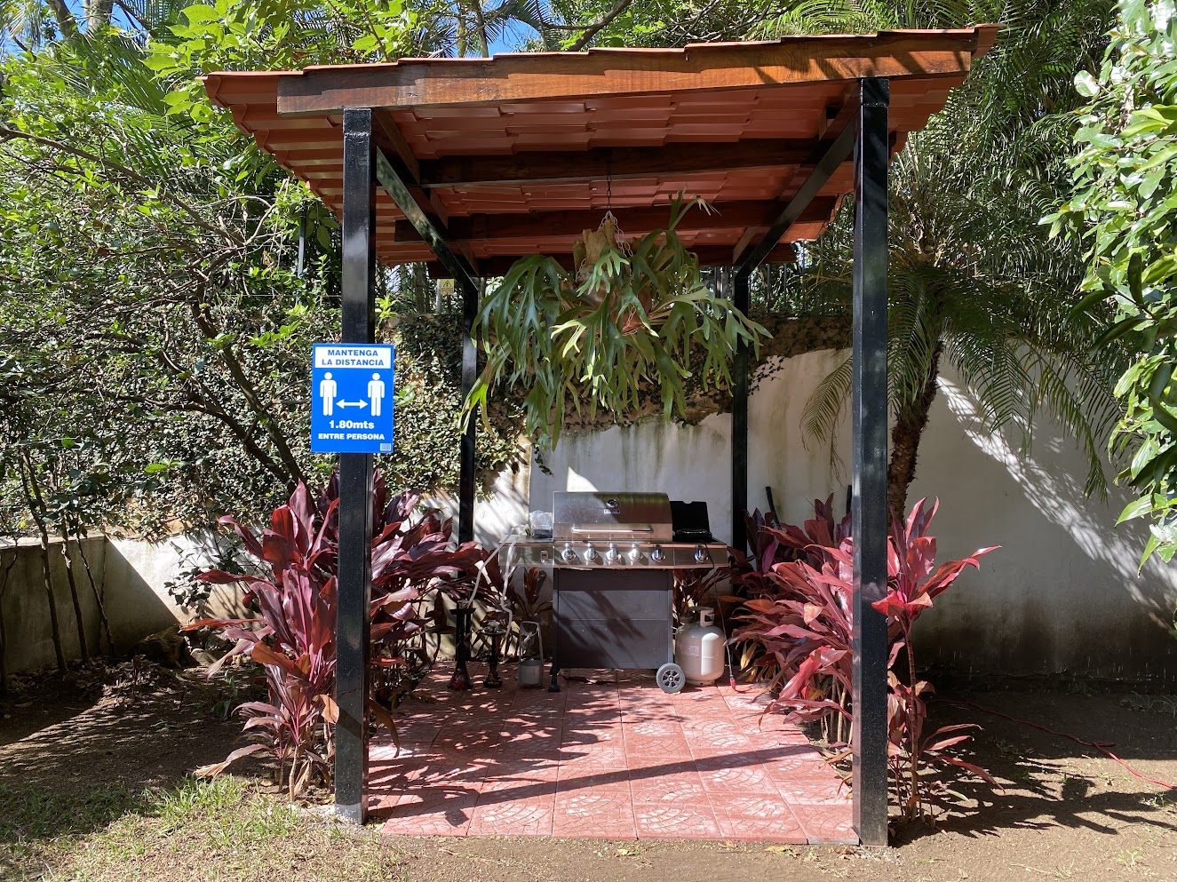 Covered barbecue area in the garden