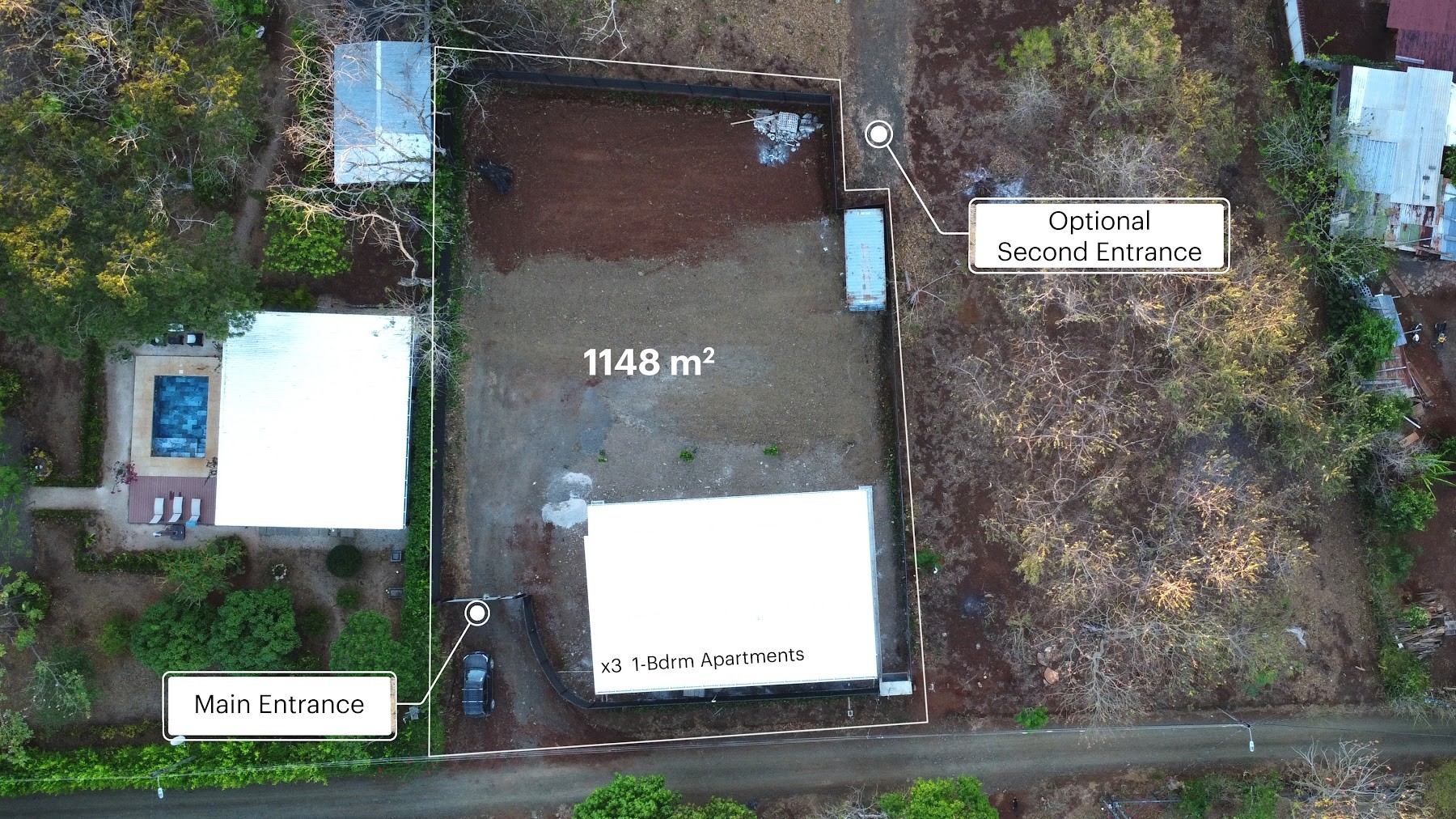 The 1,148 m2 lot seen from above