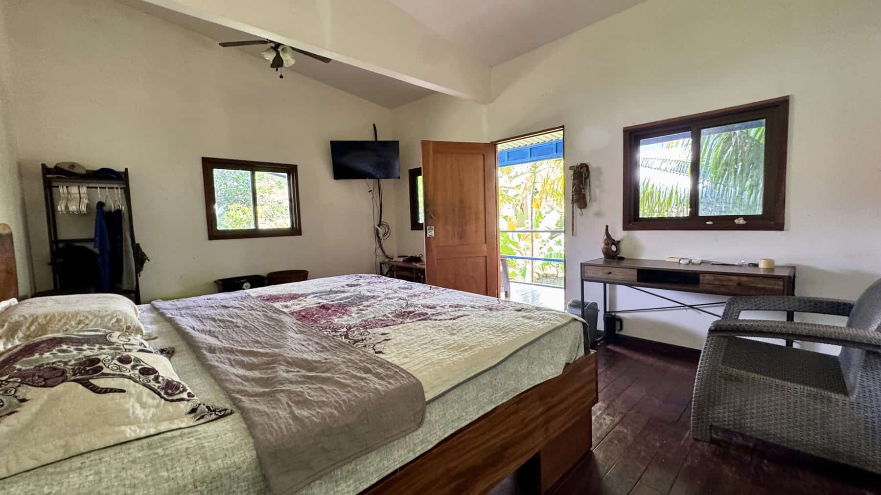 Second bedroom with air conditioning, Uvita